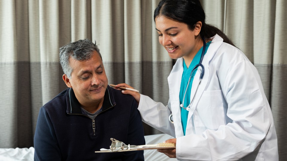 Discharge Summary: A Complete Guide for Physicians on Writing Effective Discharge Notes with AI Integration